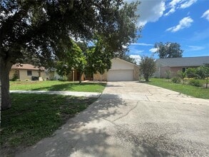3929 Orange Lake Dr in Orlando, FL - Foto de edificio - Building Photo