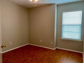 638 W Union Bower Rd in Irving, TX - Building Photo - Building Photo