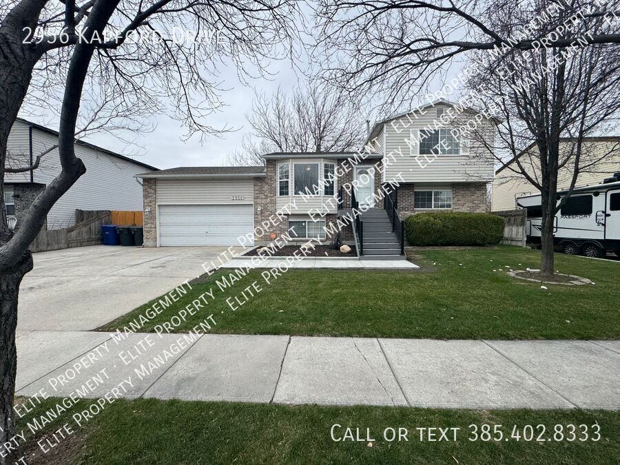 2956 Kapford Dr in West Valley City, UT - Building Photo