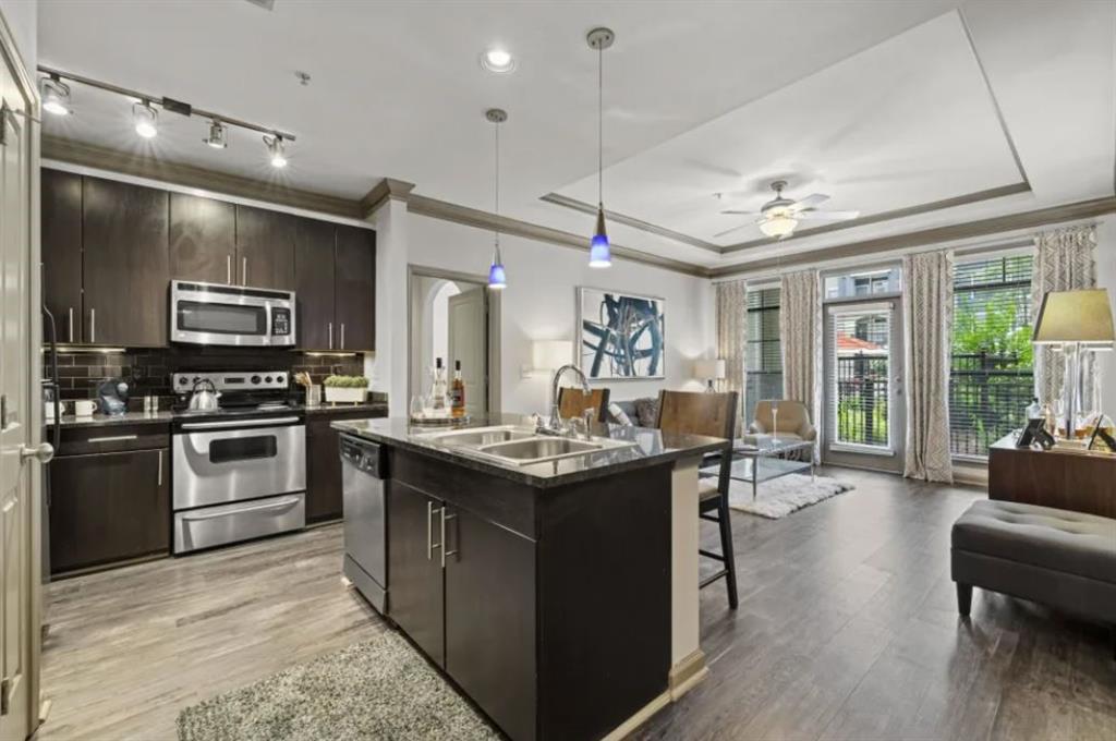 415 Armour Dr NE-Unit -10102 in Atlanta, GA - Building Photo