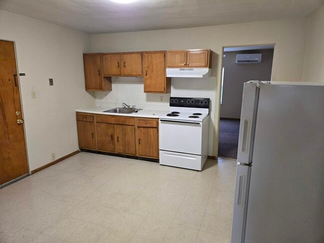 509 E Clay St, Unit # 3 in Collinsville, IL - Building Photo - Building Photo