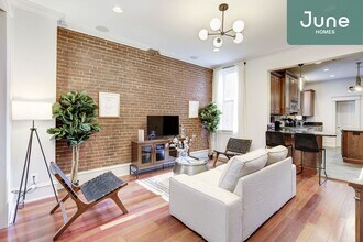 814 9th St NE-Unit -A in Washington, DC - Building Photo - Building Photo