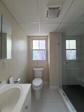 71 Winchester St, Unit 1 in Medford, MA - Foto de edificio - Building Photo