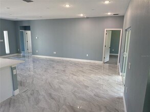 463 Martigues Dr in Kissimmee, FL - Building Photo - Building Photo