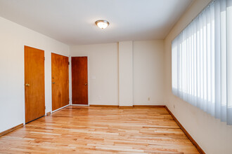 1907-1917 Colfax Ave S. in Minneapolis, MN - Building Photo - Interior Photo