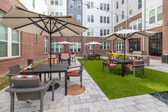 Varick on 7th in Charlotte, NC - Building Photo - Building Photo