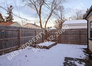 8063 Lozier Ave in Warren, MI - Building Photo - Building Photo