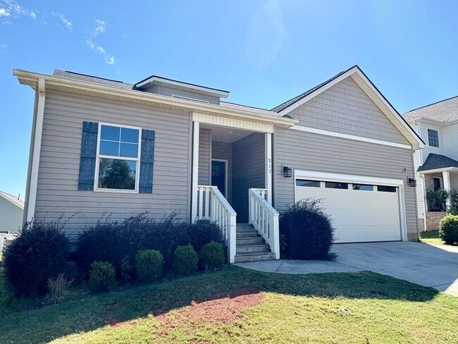 211 Crooked Cedar Way in Pendleton, SC - Building Photo - Building Photo
