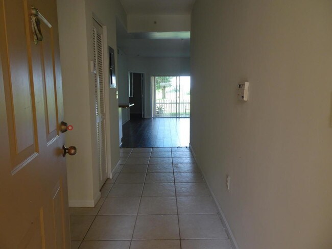 2080 Greenview Shores Blvd-Unit -401 in Wellington, FL - Building Photo - Building Photo