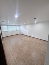 5623 S Kenneth Ave in Chicago, IL - Building Photo - Building Photo