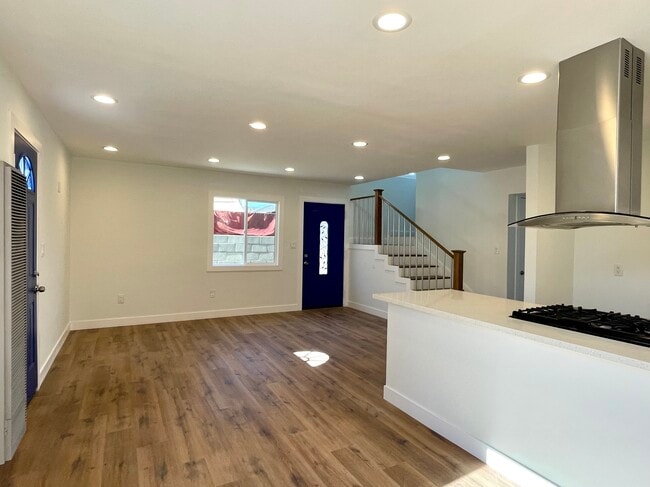 4237 W 170th St in Lawndale, CA - Foto de edificio - Building Photo