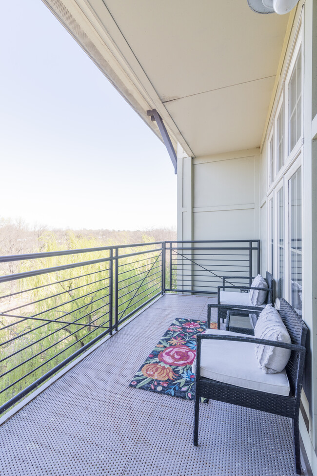 property at 1101 W 1st St