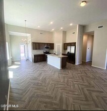 408 Davis Greenwood Ct in Vinton, TX - Building Photo - Building Photo