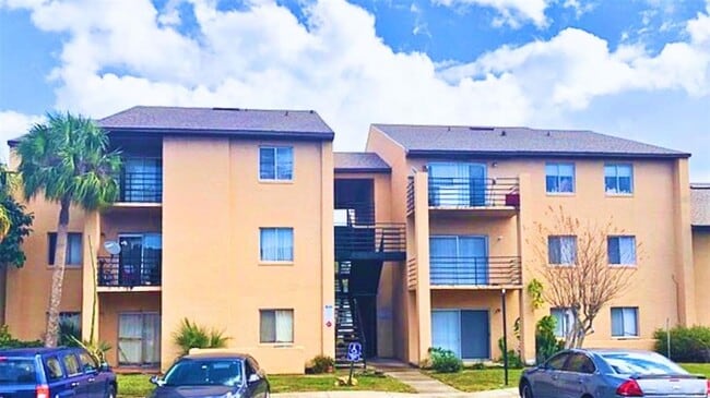 property at 5220 Via Hacienda Cir