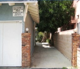 5659 Halbrent Ave in Van Nuys, CA - Building Photo - Building Photo