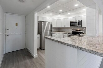 6301 N University Dr, Unit 119 in Tamarac, FL - Building Photo - Building Photo