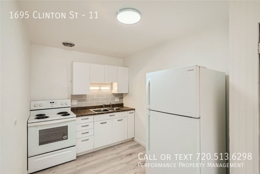 1695 Clinton St in Aurora, CO - Building Photo