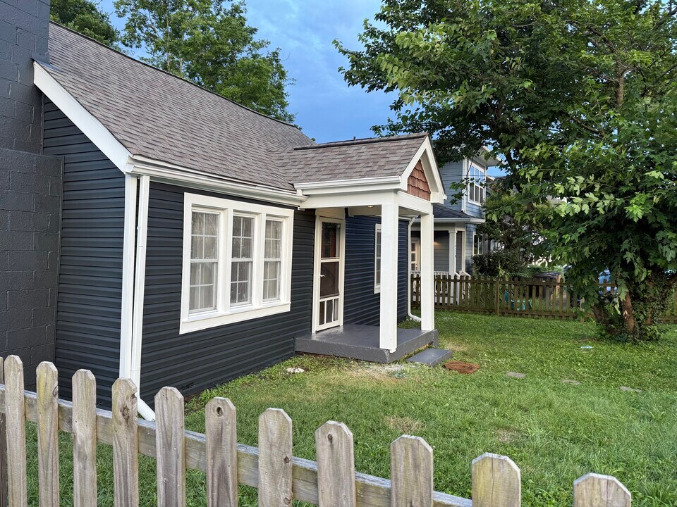 1624 Porter Ave in Nashville, TN - Building Photo