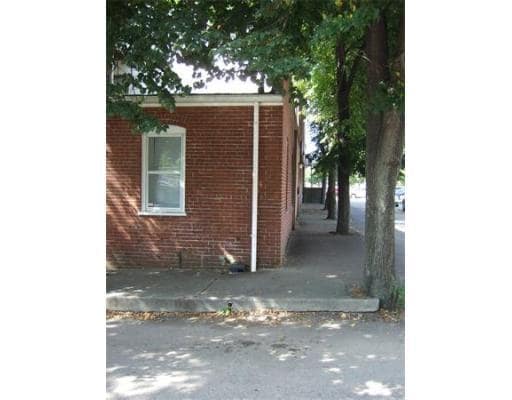 48-49 Taunton Green
