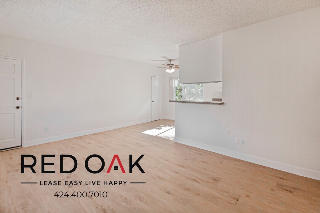 5130 Yarmouth Ave in Los Angeles, CA - Building Photo