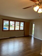3490 S 82nd St in Omaha, NE - Foto de edificio - Building Photo