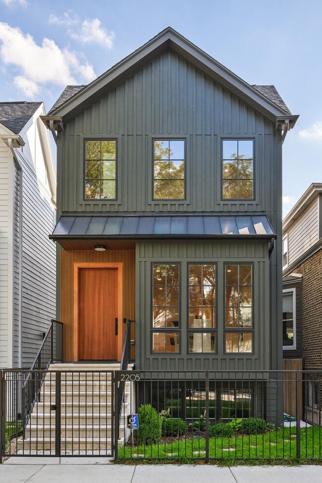 property at 2205 W Huron St