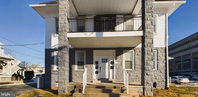property at 300 W Chesapeake Ave