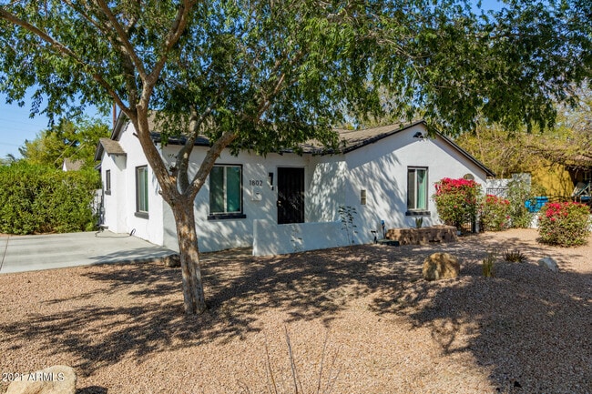 property at 1802 E Cypress St