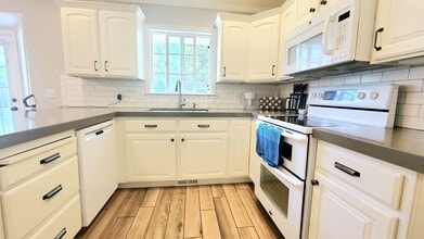 459 E 900 N in Springville, UT - Building Photo - Building Photo