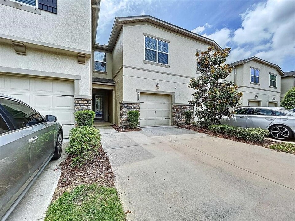 5820 Grand Sonata Ave in Lutz, FL - Building Photo
