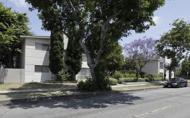 601-605 E Sycamore St in Anaheim, CA - Foto de edificio - Building Photo