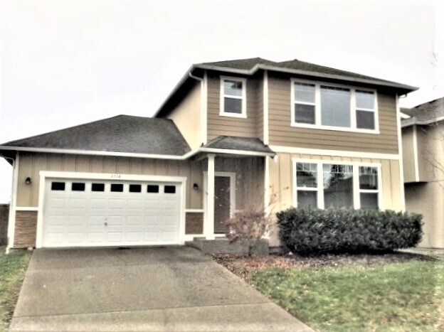 2116 182nd Street Ct E in Spanaway, WA - Foto de edificio