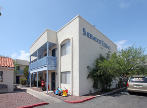 Sherwood Terrace in Tucson, AZ - Building Photo - Building Photo