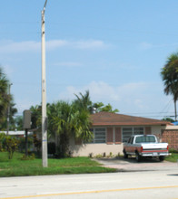 Saba Apartments in Hollywood, FL - Foto de edificio - Building Photo