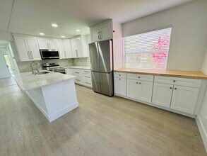 970 Normandy Trail in Delray Beach, FL - Building Photo - Building Photo
