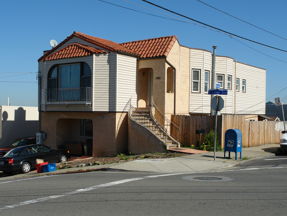 599 Crocker Ave in Daly City, CA - Building Photo