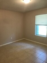 208 Laurie Ln in Willis, TX - Building Photo - Building Photo
