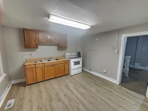 778 W Main St in Plymouth, PA - Building Photo - Building Photo