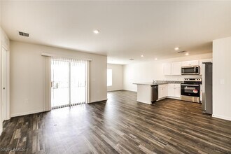 3803 NW 45th Terrace in Cape Coral, FL - Building Photo - Building Photo