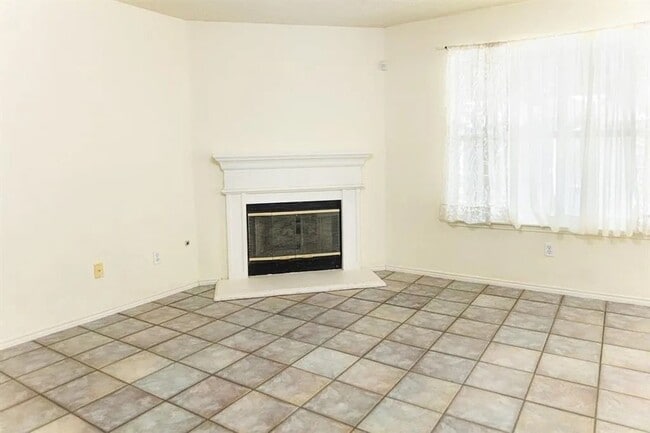 4304 Fieldwood Dr in Corinth, TX - Building Photo - Building Photo