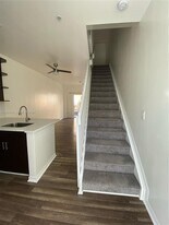 928 SW 3rd St, Unit 203 in Miami, FL - Building Photo