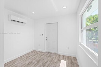 2847 Polk St-Unit -3 in Hollywood, FL - Building Photo - Building Photo