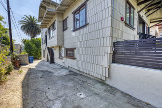 810 N Bonnie Brae St in Los Angeles, CA - Building Photo - Building Photo