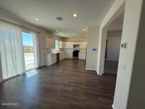 2917 La Calle Audaz Ave in Rosamond, CA - Building Photo - Building Photo