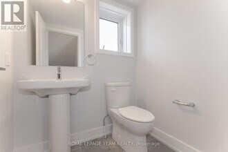 748 Kinstead Private in Ottawa, ON - Building Photo - Building Photo