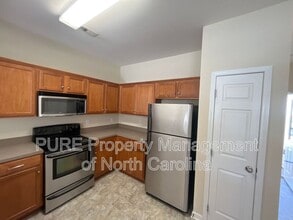 341 Doughton Ln in Charlotte, NC - Building Photo - Building Photo