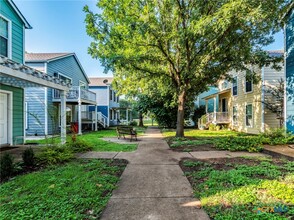 119 Rush Haven in San Marcos, TX - Foto de edificio - Building Photo