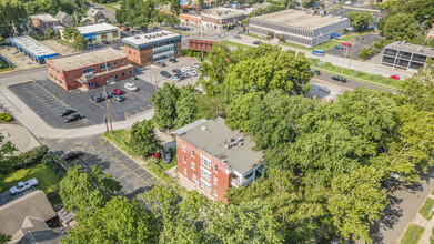 703-705 W 38th St in Kansas City, MO - Foto de edificio - Building Photo