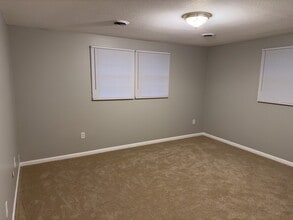 104 Ford St, Unit D in Methuen, MA - Building Photo - Building Photo