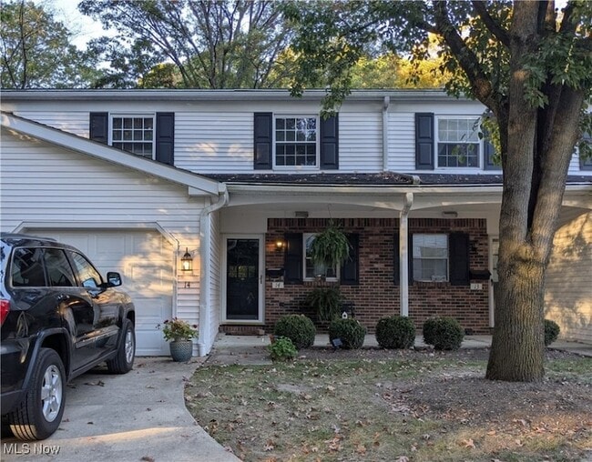 property at 14 E Carriage Dr